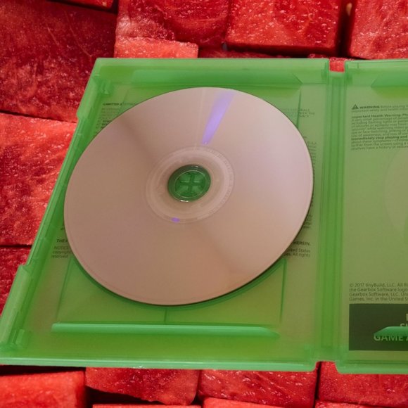 Hello Neighbor XBOX ONE Video Game Microsoft / Gear Box - Picture 3 of 4